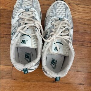 New Balance gender inclusive 530 Cream Athletic Sneakers